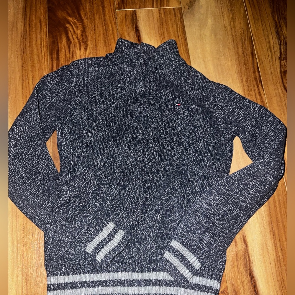 7 Tommy Hilfiger 3/4 sweater